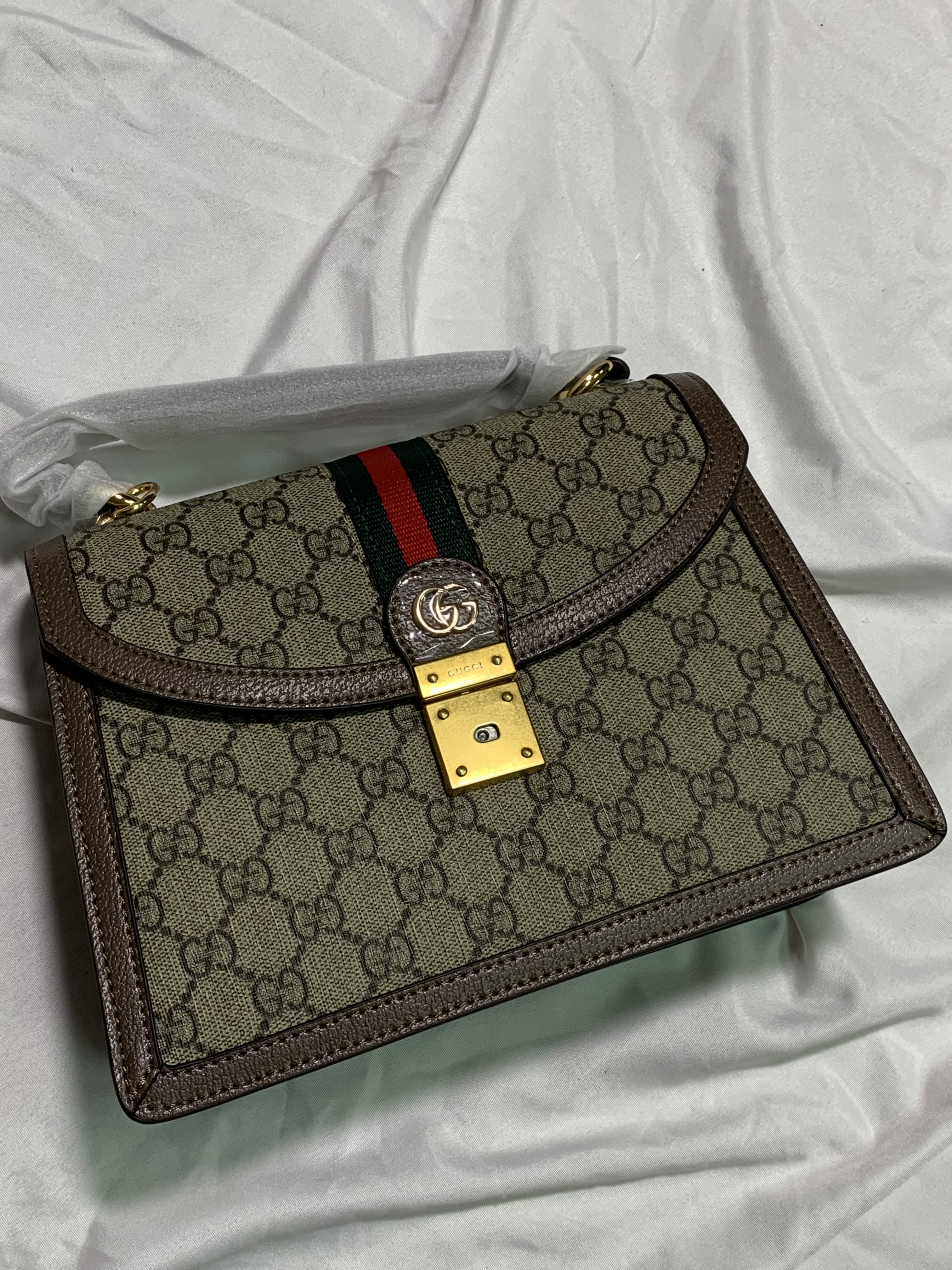 SALE Gucci