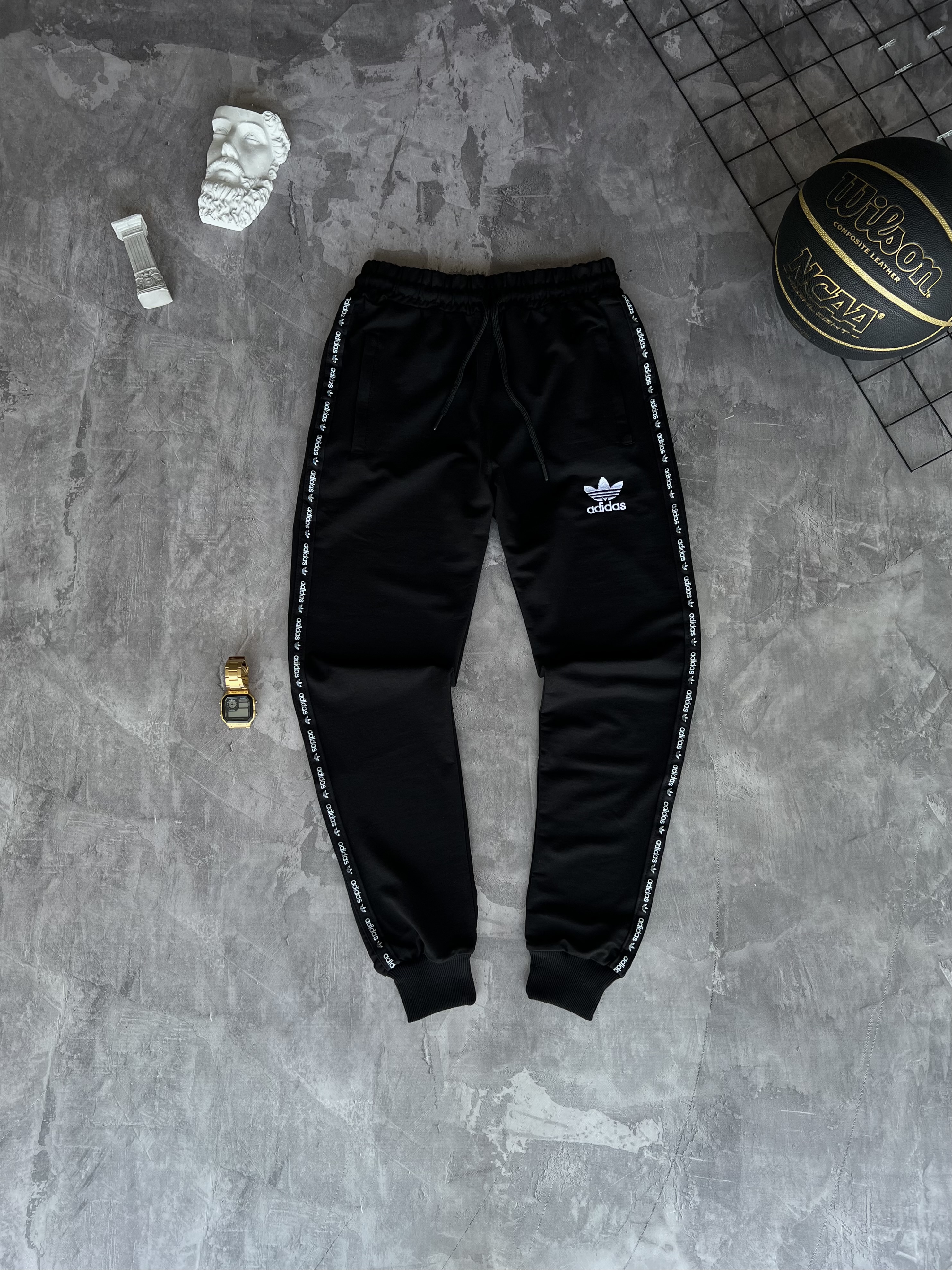 Штани Adidas — головне фото товару