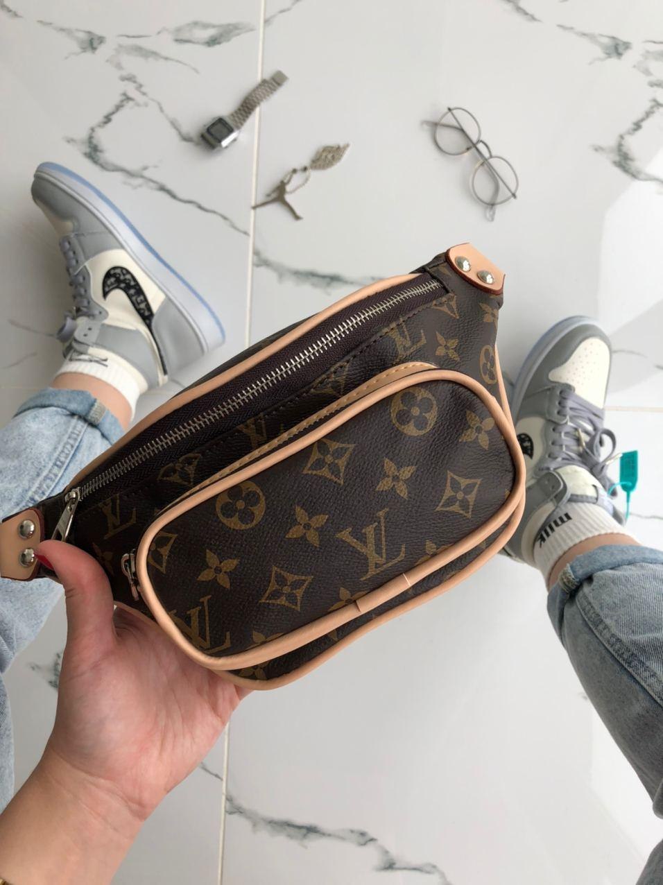 Сумка Louis Vuitton — головне фото товару
