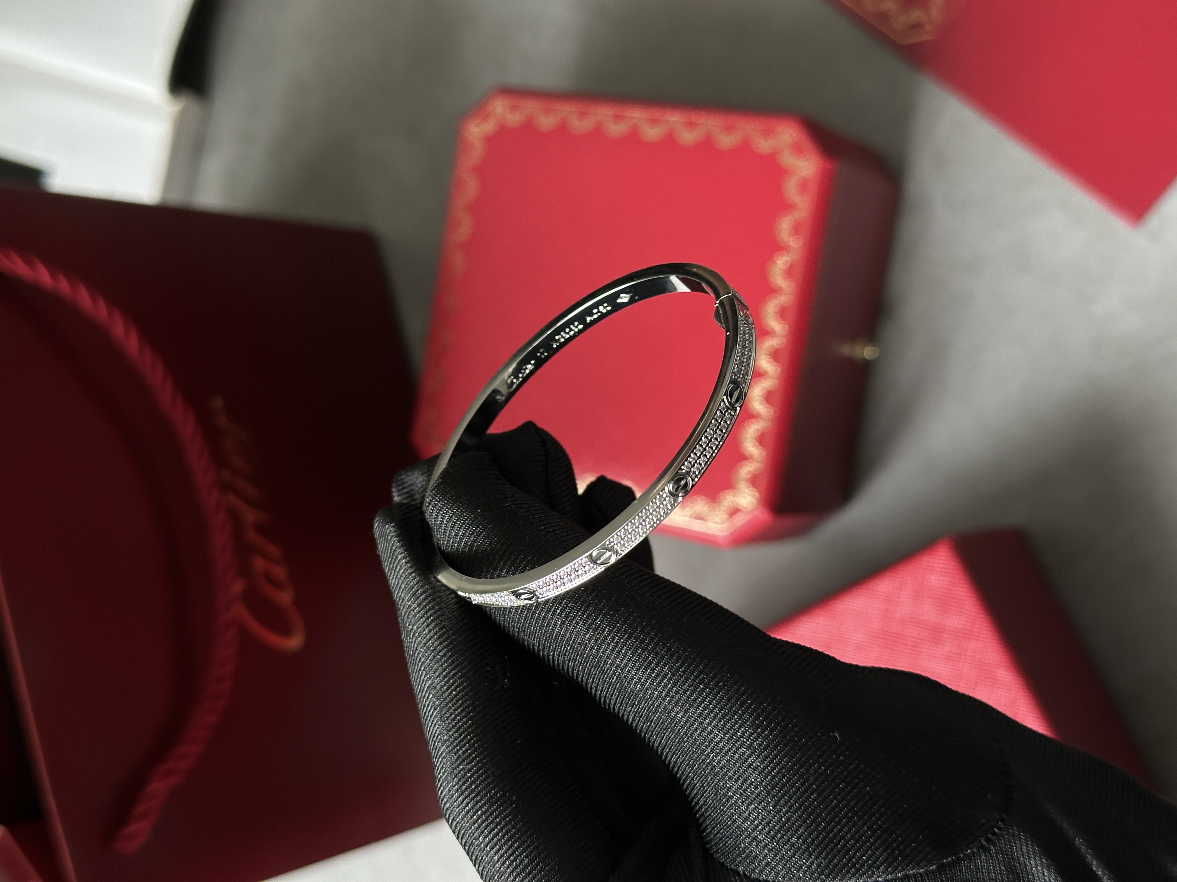 Cartier Love Diamond 18k White Gold Bracelet 17