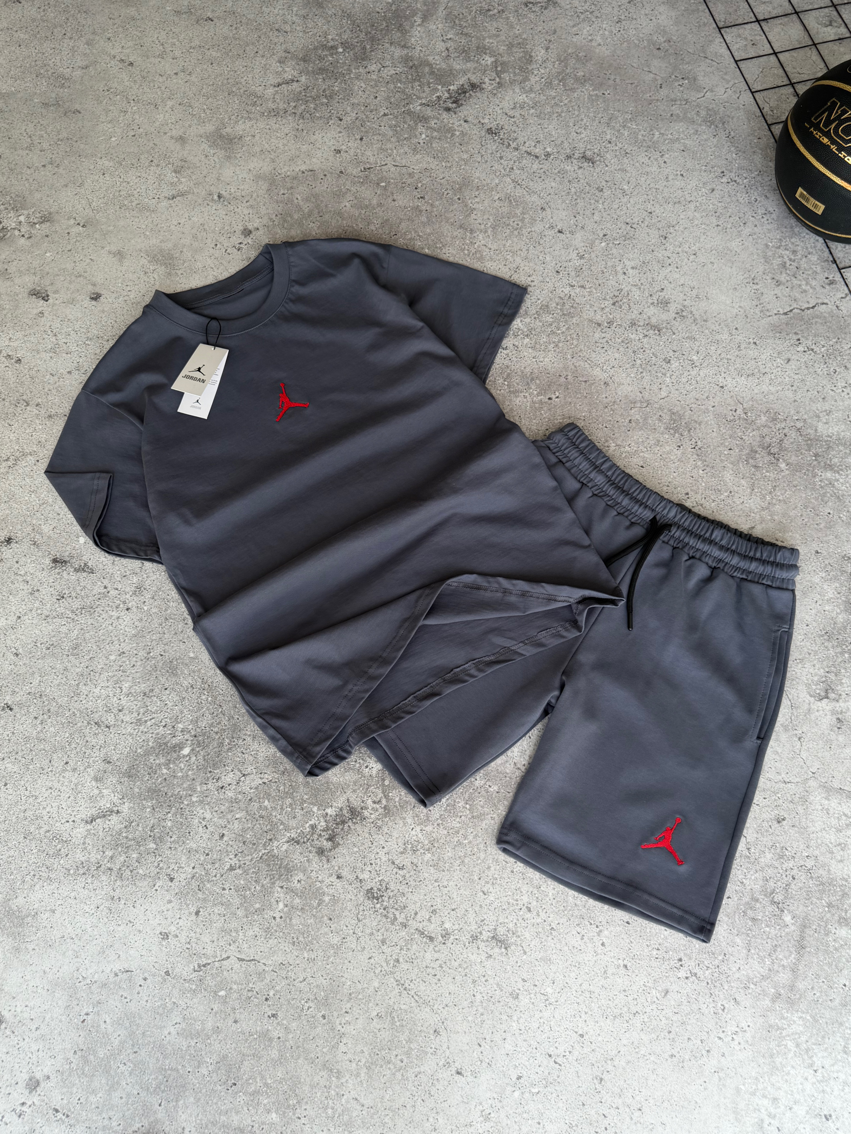 Nike Jordan — головне фото товару