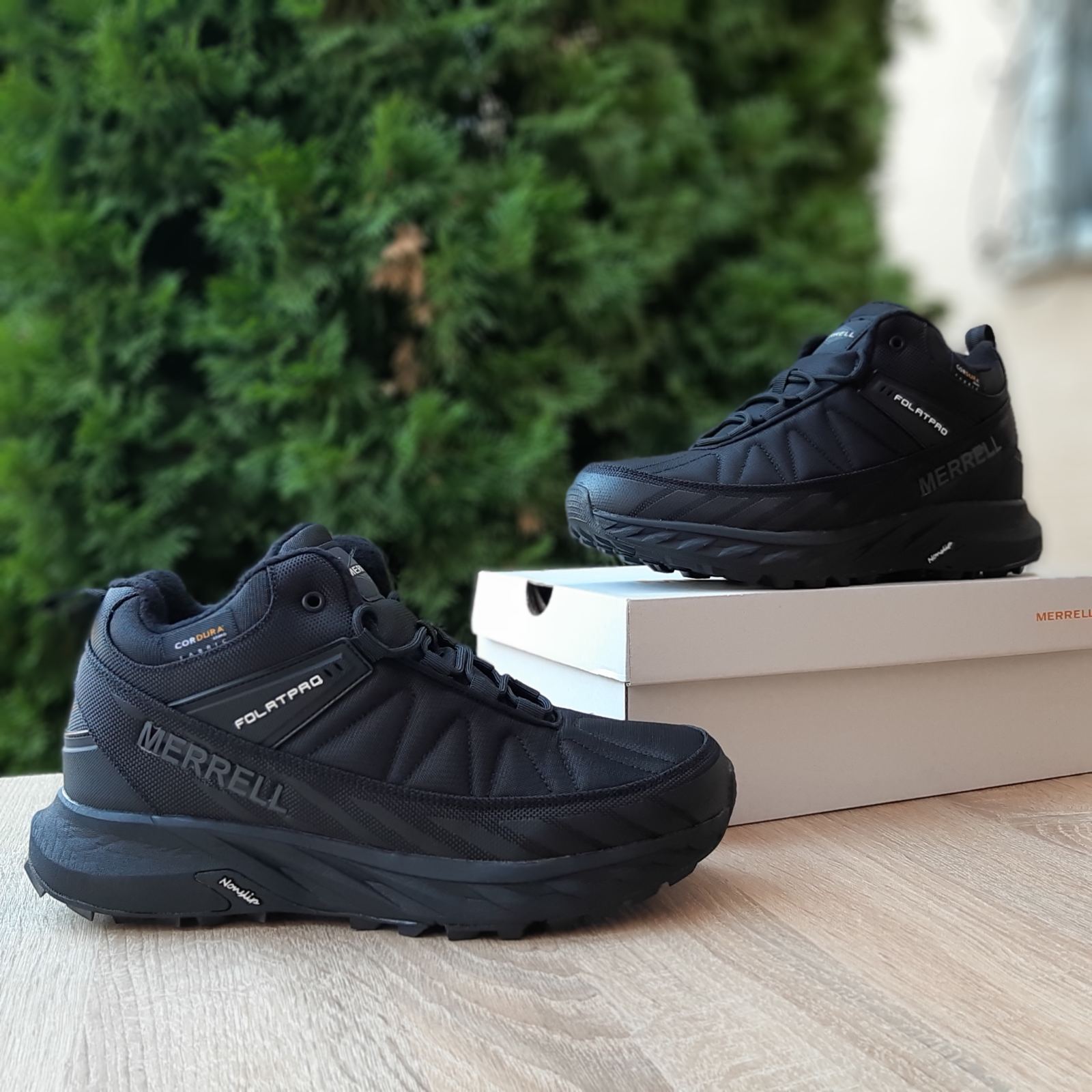 Кроссовки Merrell Float Pro высокие черные с белым резиновые зимние повседневные на шнуровке спортивная обувь