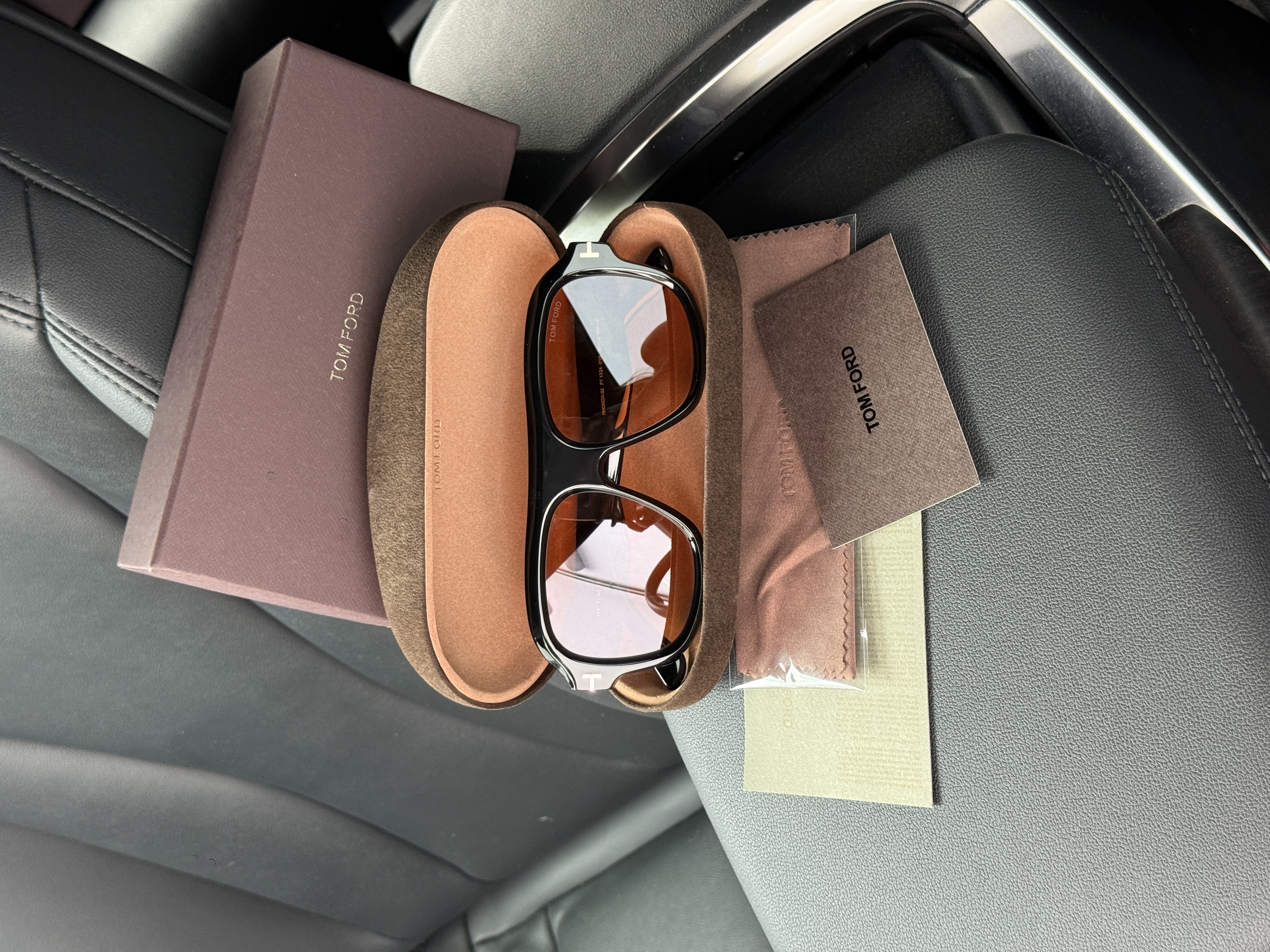 Tom Ford Orange/Black RHONDA-02 FT1324 01B 56/14/140