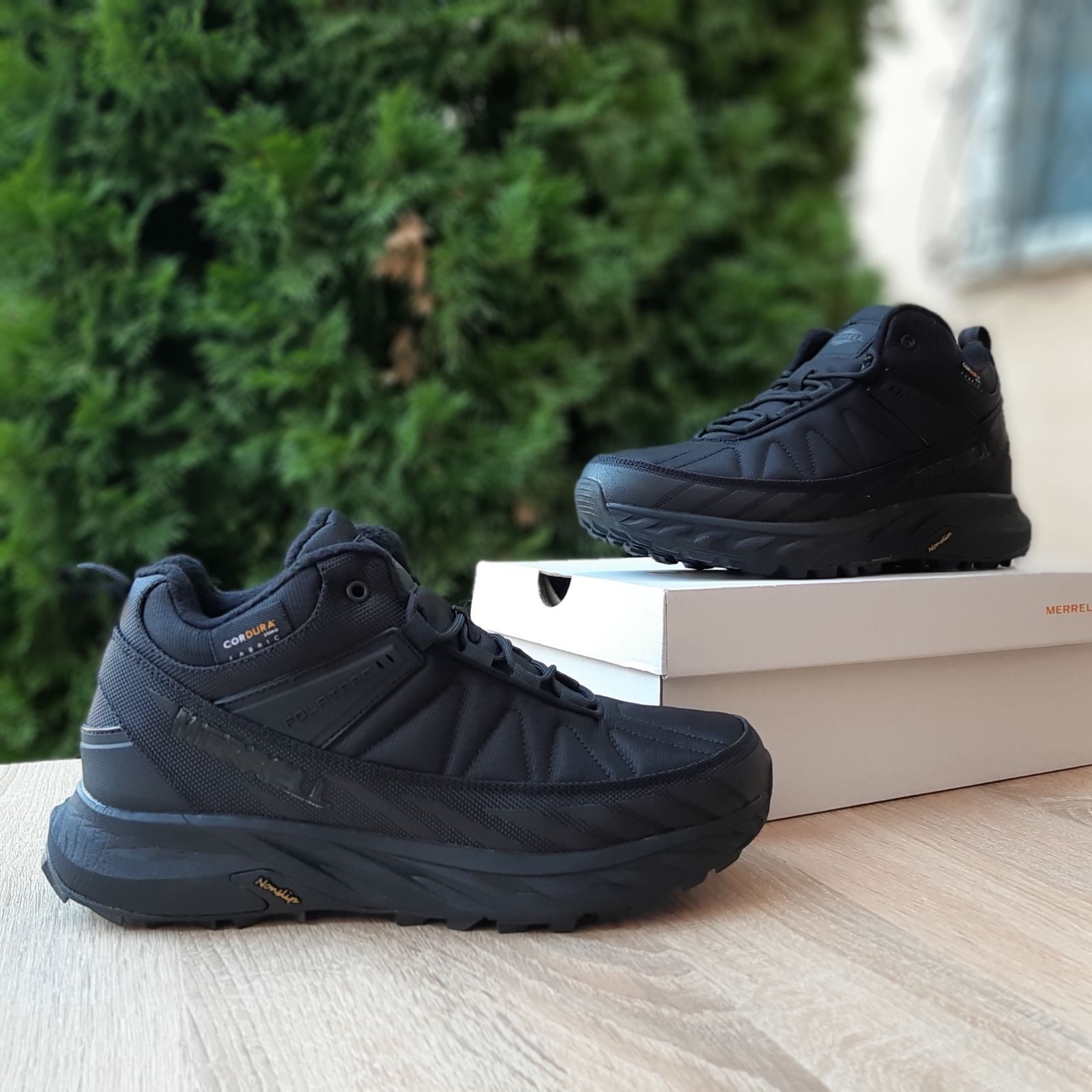 Кроссовки Merrell Float Pro высокие резиновые черные зимние стильные повседневные на шнуровке спортивная обувь