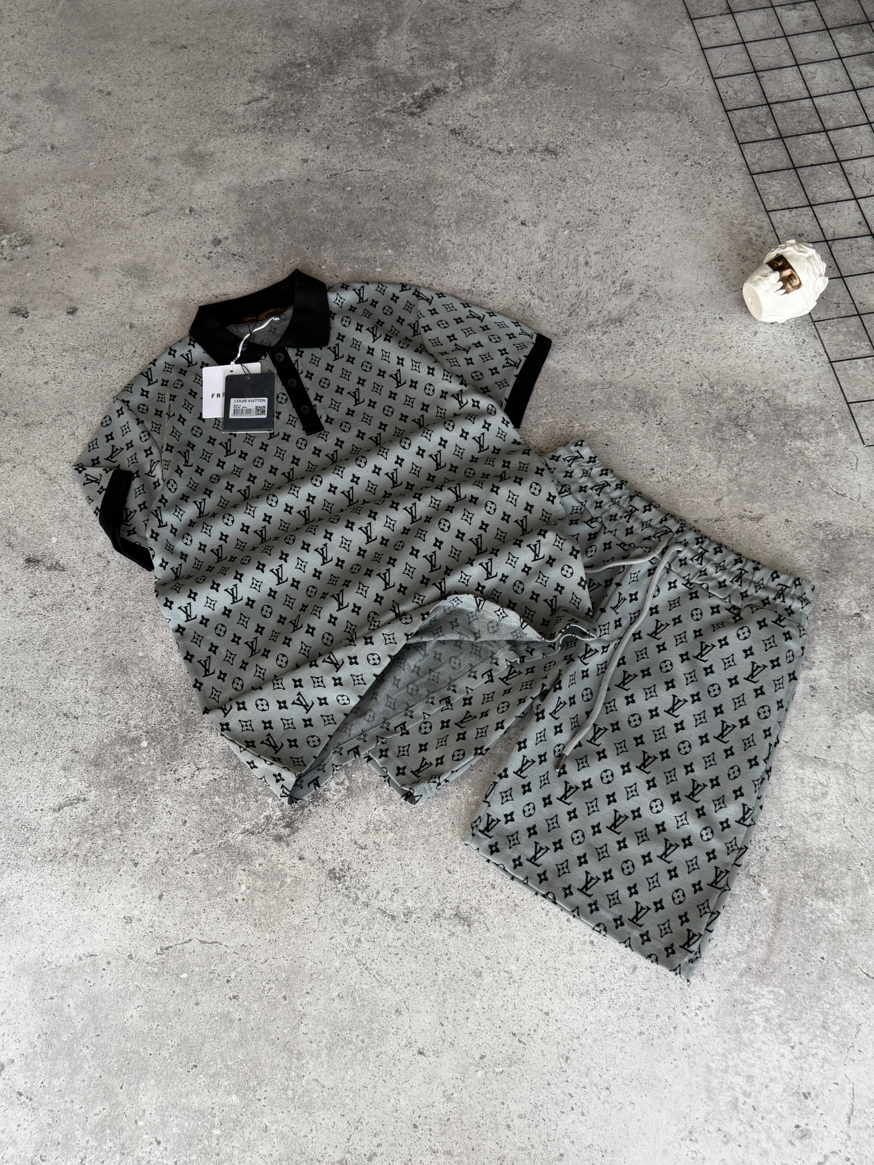 Комплект Louis Vuitton — головне фото товару