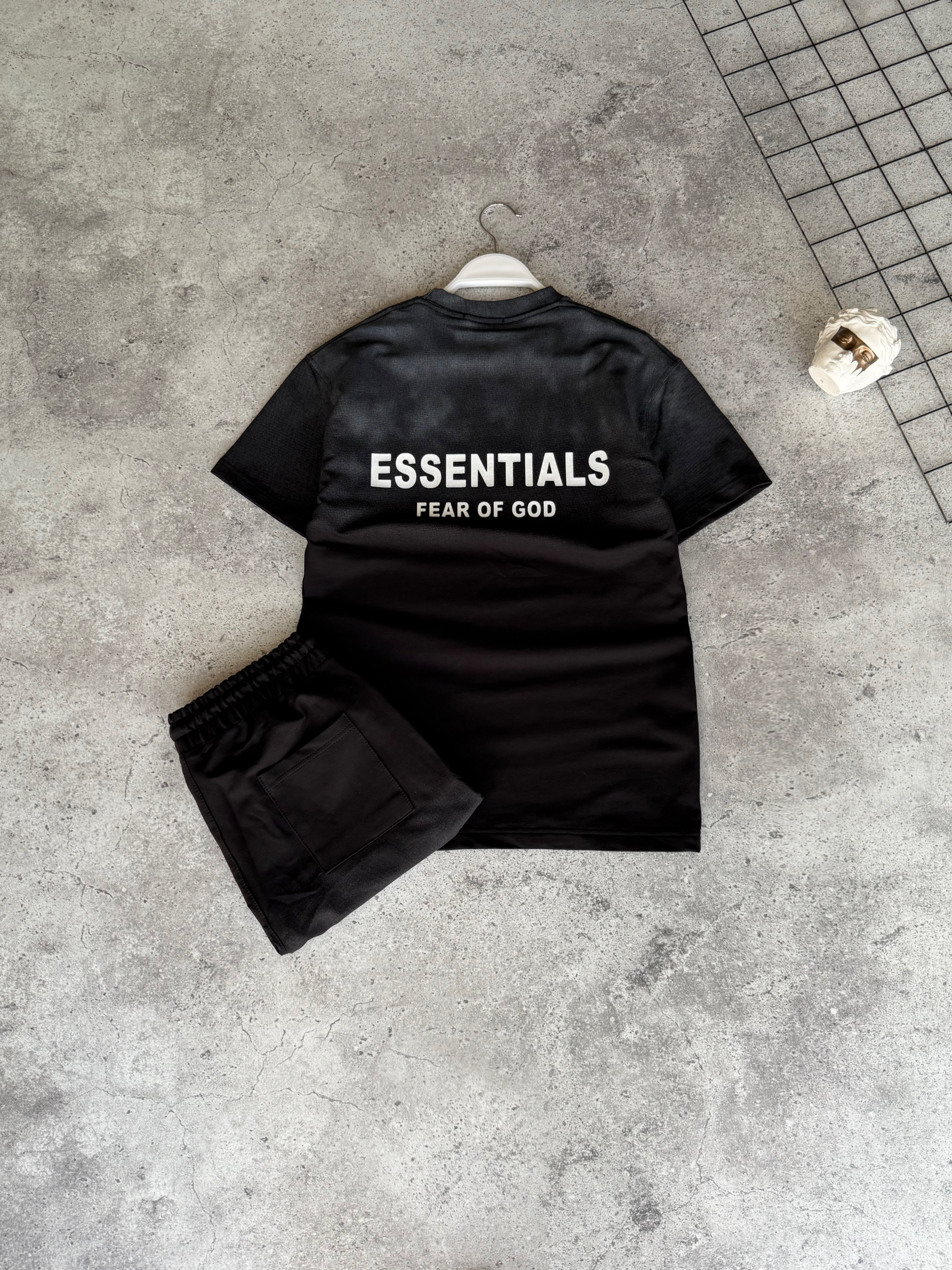 Комплект Essentials — головне фото товару