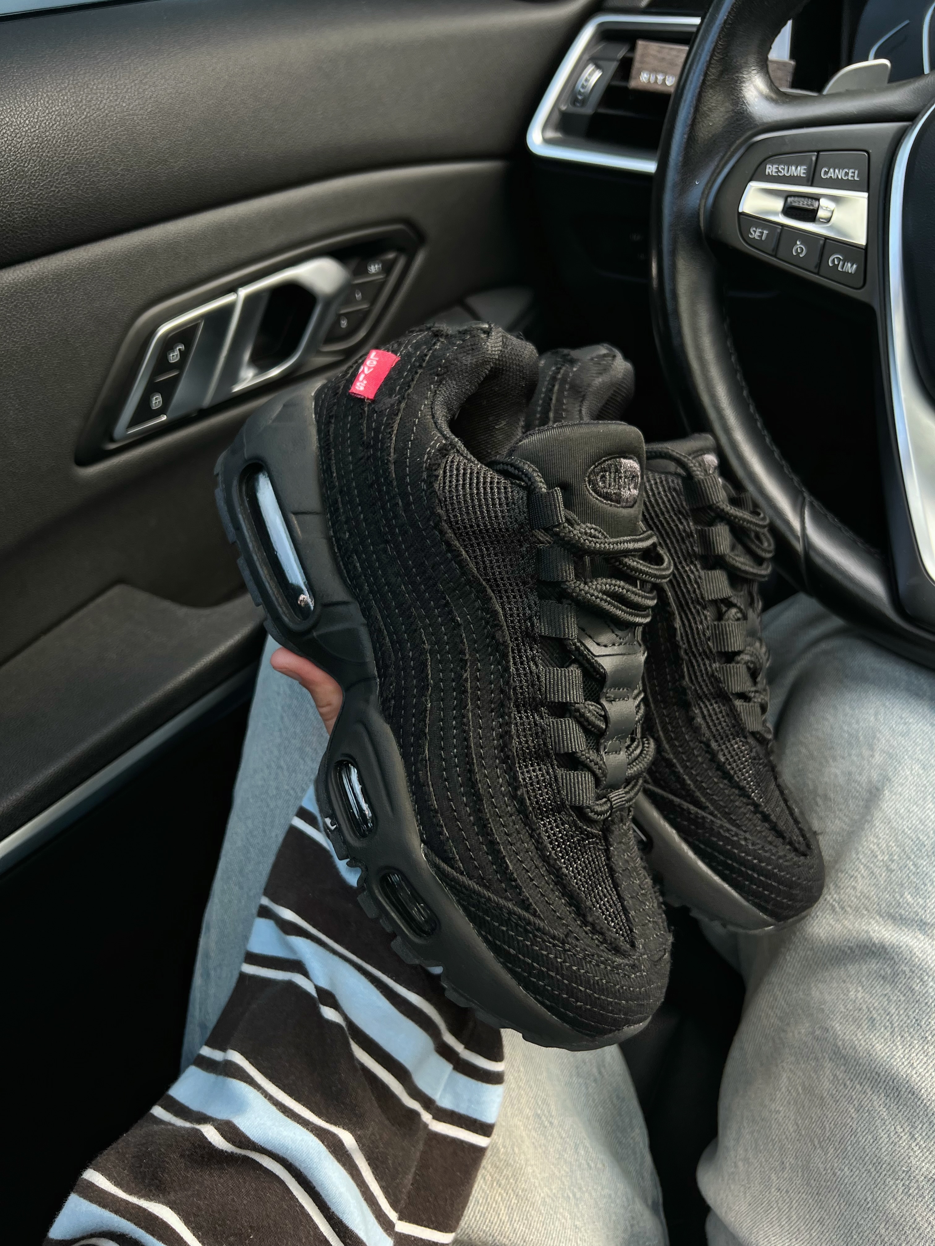 Levi's × Nike Air Max 95 Black