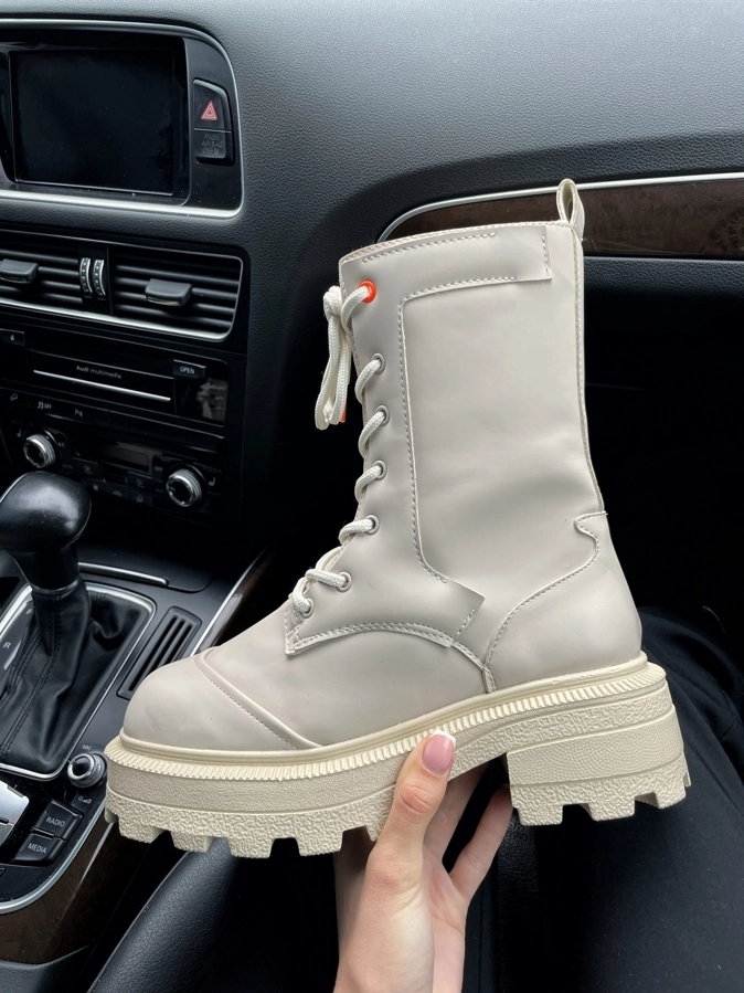 Boots Beige Fur