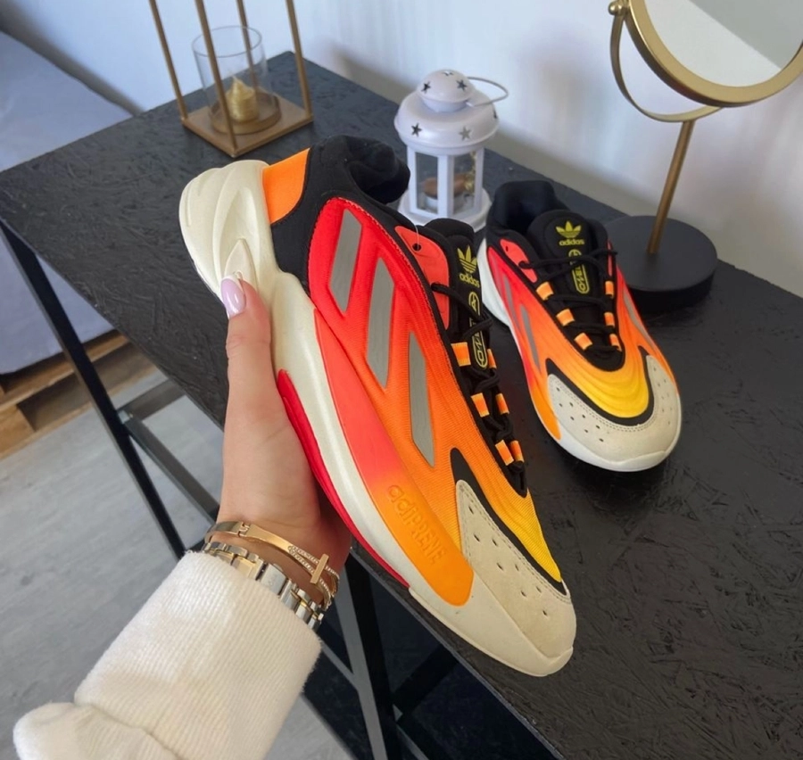 Adidas Ozelia Fiery — головне фото товару