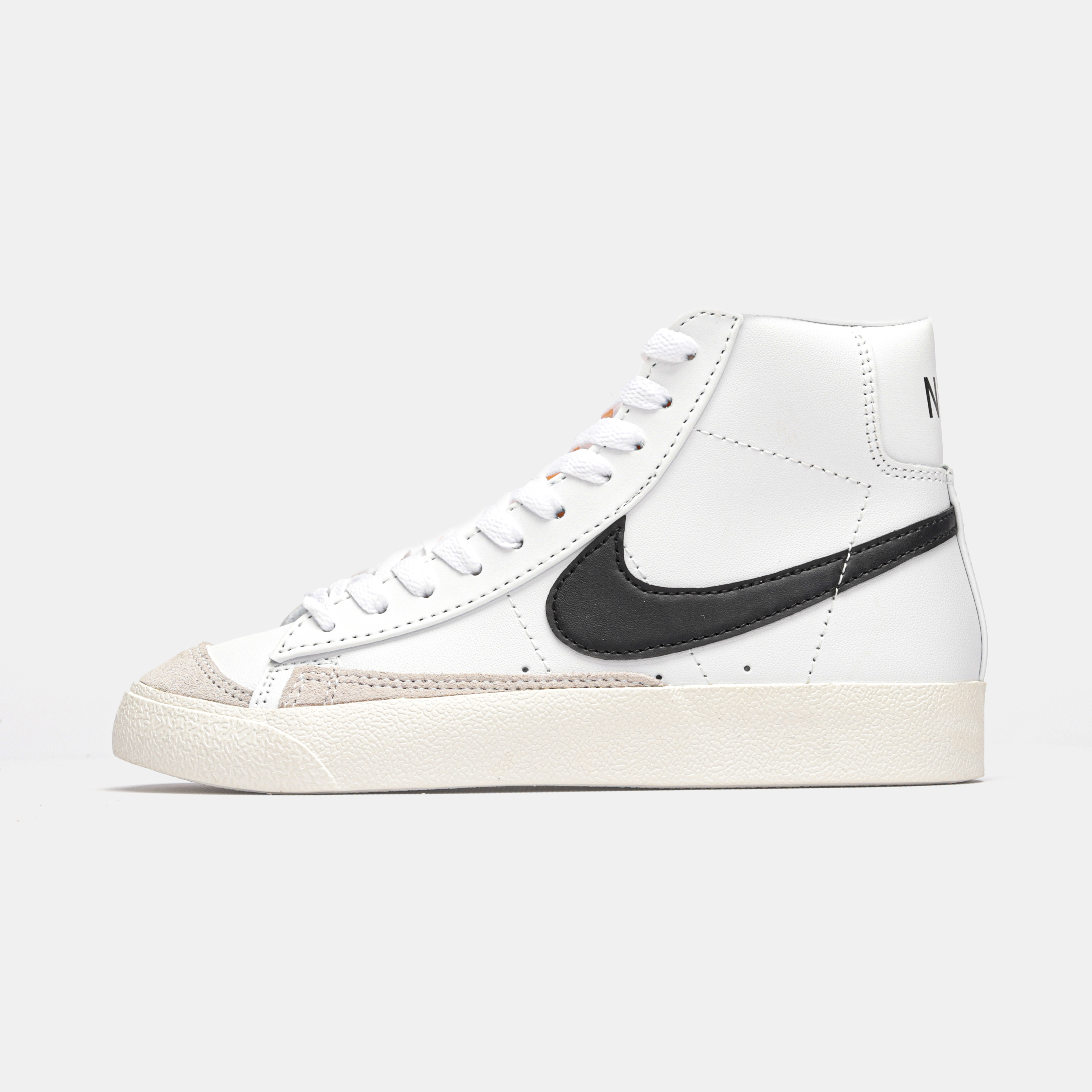 Nike Blazer Mid 77 Vintage White Black — головне фото товару
