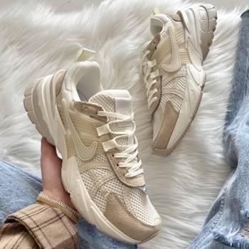 Nike Nike V2K Run Sand Beige