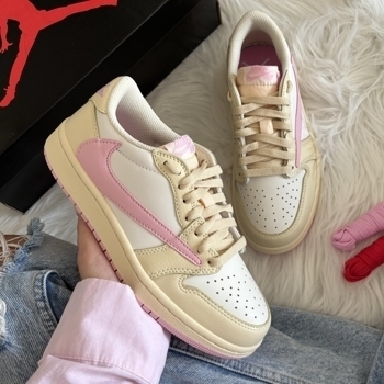 Jorgan 1 Jorgan 1 Low x Travis Scott Shy Pink