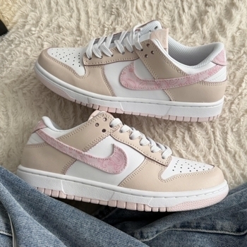 Nike Nike Dunk Pink Paisley