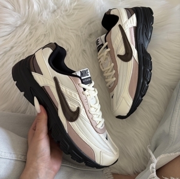 Nike Nike Initiator Beige Brown Black