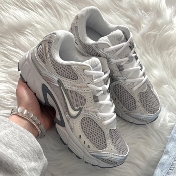 Nike Nike V5 RNR Metallic Silver White