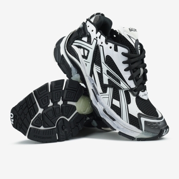 Balenciaga Balenciaga Runner Black White