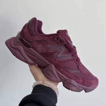 New Balance New Balance 9060 Burgundy
