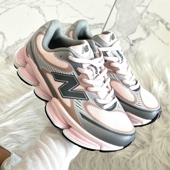 New Balance New Balance 2000 Truffle Salt