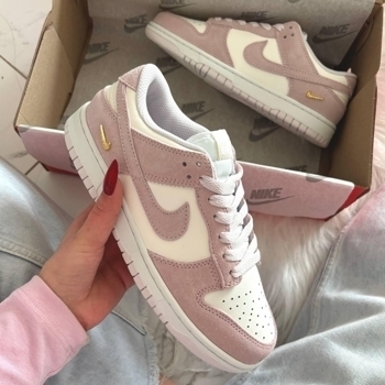 Nike Nike SB Dunk Low Sail Pearl Pink