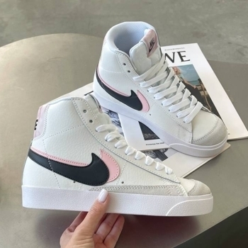 Nike Nike Blazer High 77 SE White Black Arctic Punch, фото 2