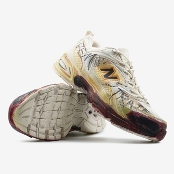 New Balance New Balance 530 Custom Beige Red