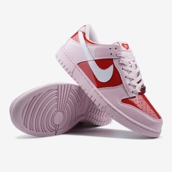 Nike Nike SB Dunk Low Valentine’s Day Lacquered
