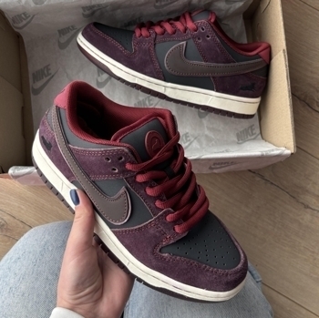 Nike Nike SB Dunk Low x Riot Skateshop