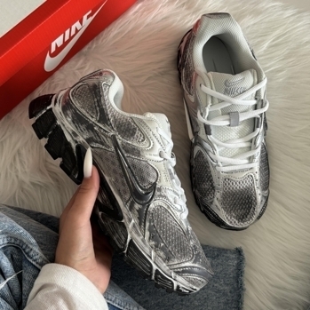 Nike Nike V5 RNR Custom Black Grey