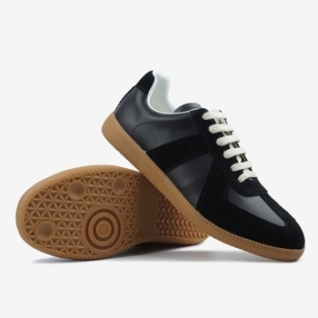 Maison Margiela Maison Margiela Replica Black Calf Leather Sneakers 📦