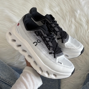 ON ON Cloudtilt White Black Graphite 📦