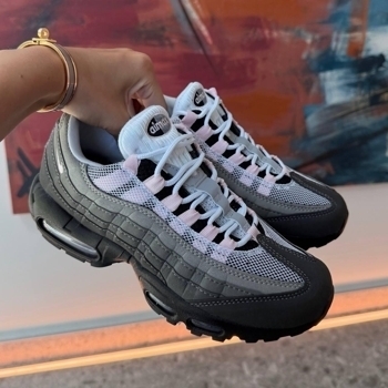 Nike Nike Air Max 95 Grey Pink Foam V2
