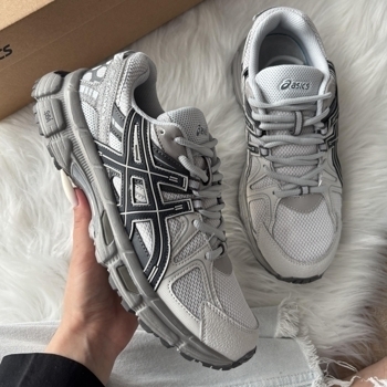 Asics Asics Gel-Kahana 8 Light Grey Dark Stripes
