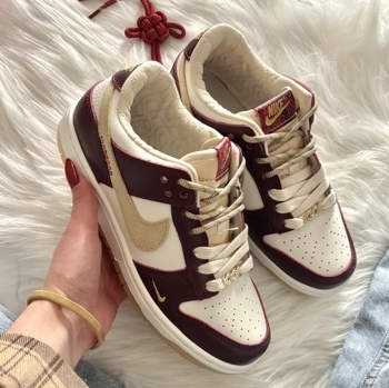 Nike Nike SB Dunk Low LX White Maroon