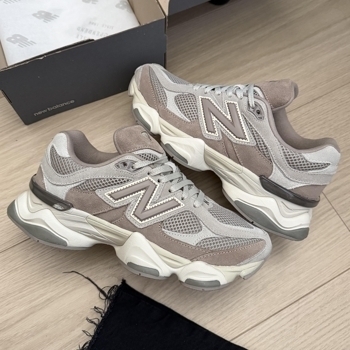 New Balance New Balance 9060 Brown Beige