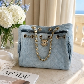 Chanel Chanel 25 Light Blue Denim Handbag, фото 11