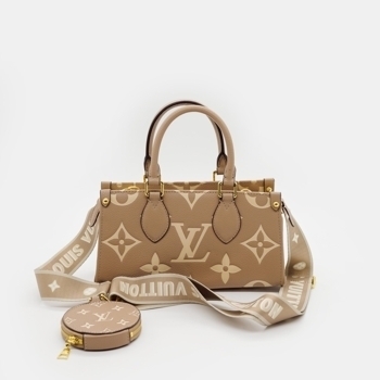 Louis Vuitton Louis Vuitton OnTheGo East West 1:1