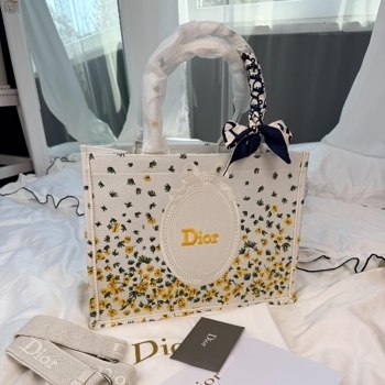 Dior Dior Book Tote Floral Embroidery