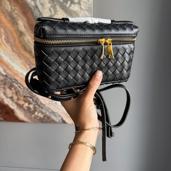 Bottega Bottega Veneta Bang Bang Bag in Black