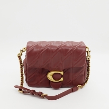 Coach Coach Pillow Tabby Quilted in Borodo