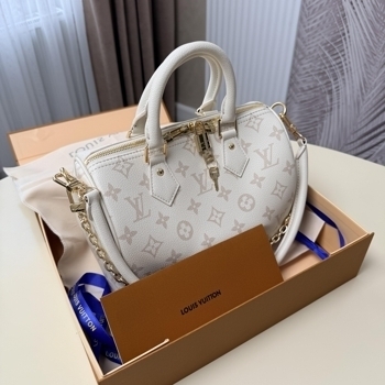 Louis Vuitton Louis Vuitton Speedy Bandouliere 25 Monogram Empreinte in Creme with Gold