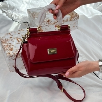 ⭐ PREMIUM Dolce & Gabbana Dolce & Gabbana Medium Sicily Cherry Lacquer Bag