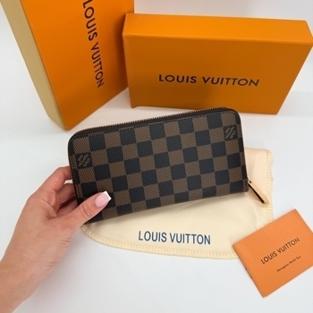 Louis Vuitton Louis Vuitton Zippy Wallet Damier Ebene