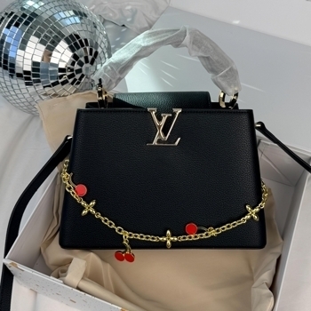 Louis Vuitton Louis Vuitton Capucines BB Black