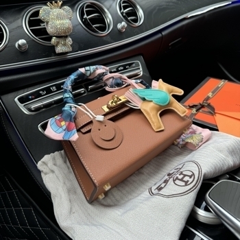 Hermes Hermès Kelly Mini 19 Bag in Brown Epsom Leather with Gold Hardware