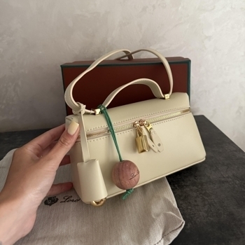 Loro Piana Loro Piana Extra Pocket 20 in Smooth Leather Cream