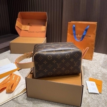 Louis Vuitton Louis Vuitton Dopp Kit Monogram