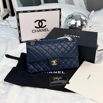 Chanel Chanel Classic 25 Flap Caviar Blue with Gold Hardware