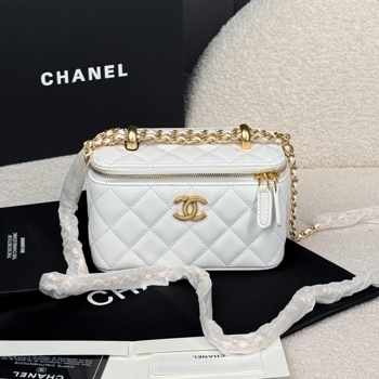 Chanel Chanel Vanity Case Bag in White Leather
