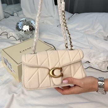 Coach Coach Coach Tabby Shoulder Bag Milk with Gold Hardware