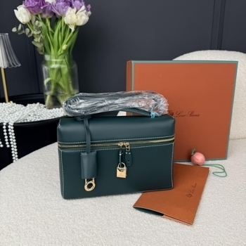 Loro Piana Loro Piana Extra Pocket 23 in Smooth Leather Dark Green
